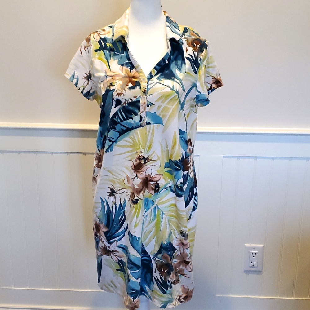 Gently used (twice) floral, at the knee jersey dress.